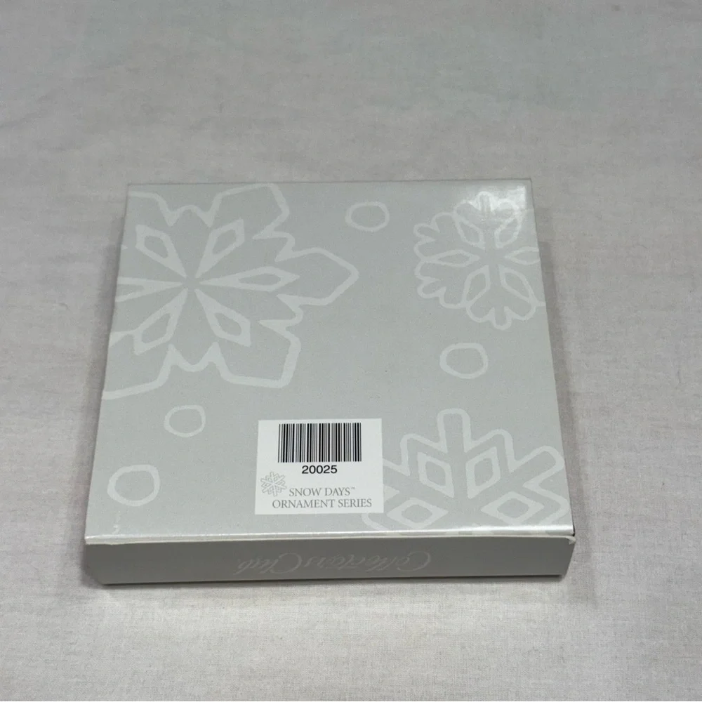 2004 Longaberger Collectors Club Ben‎ White Ceramic Snowflake Ornament